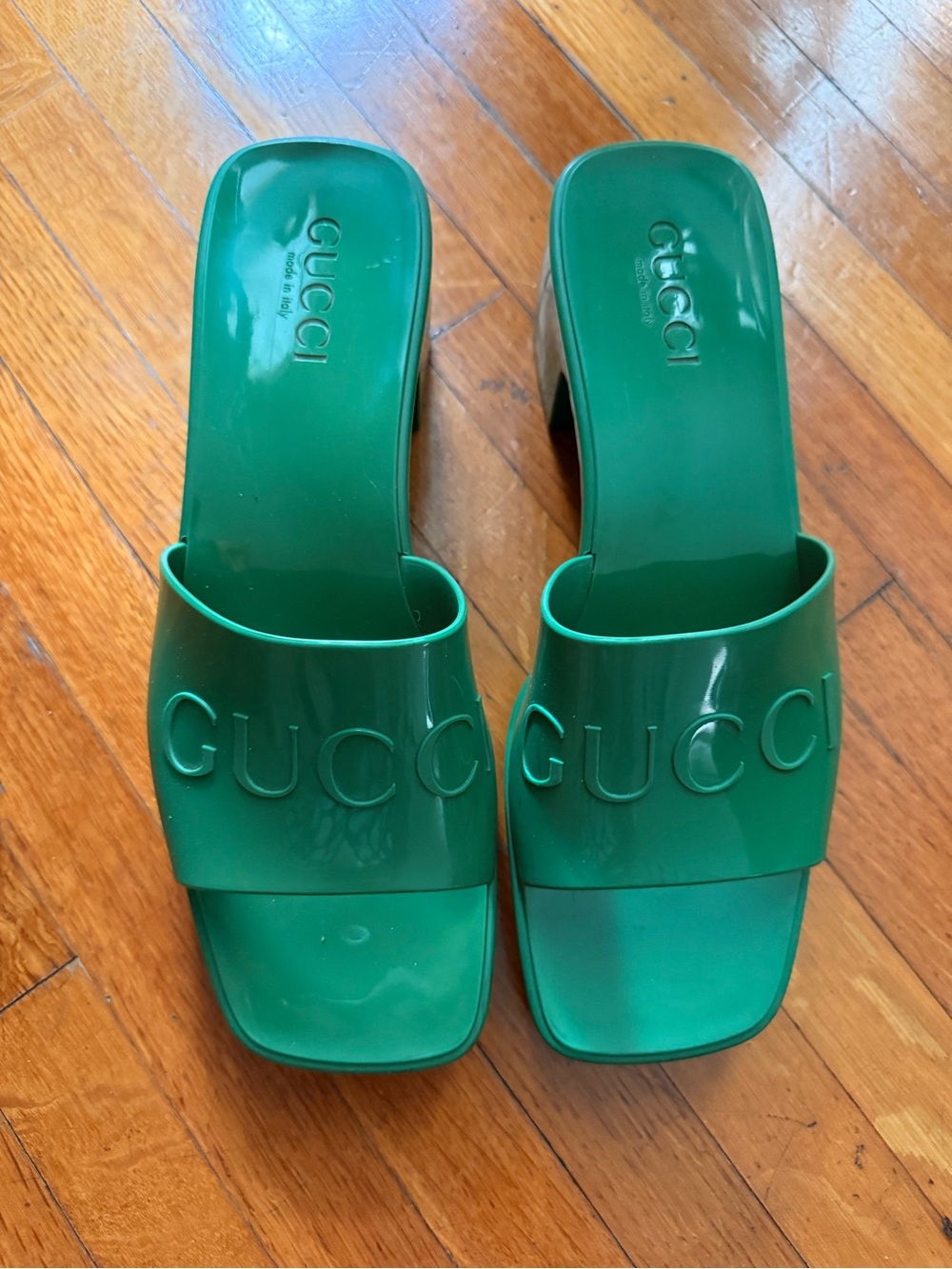 Gucci • Green Platform Rubber Slide Sandals